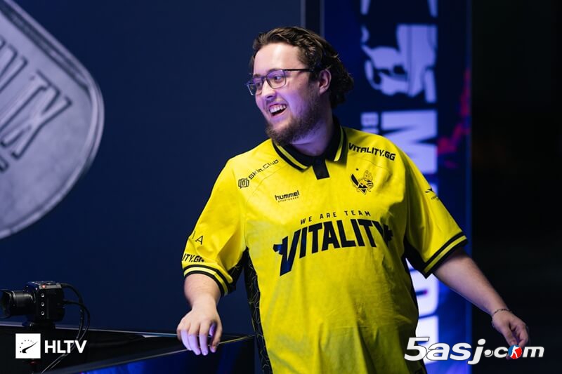 奧斯汀Major巔峰對(duì)決：s1mple/ZywOo/donk三代TOP1首度同臺(tái)競(jìng)技